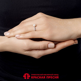 Кольцо Красная пресня - Серебро 925, Жемчуг культивированный, Фианит (арт. 23317348Д)