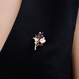 Брошь SOKOLOV - Серебро 925, Гранат, Фианит (арт. 92040132)