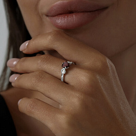 Кольцо SOKOLOV - Серебро 925, Гранат, Фианит (арт. 92011040)